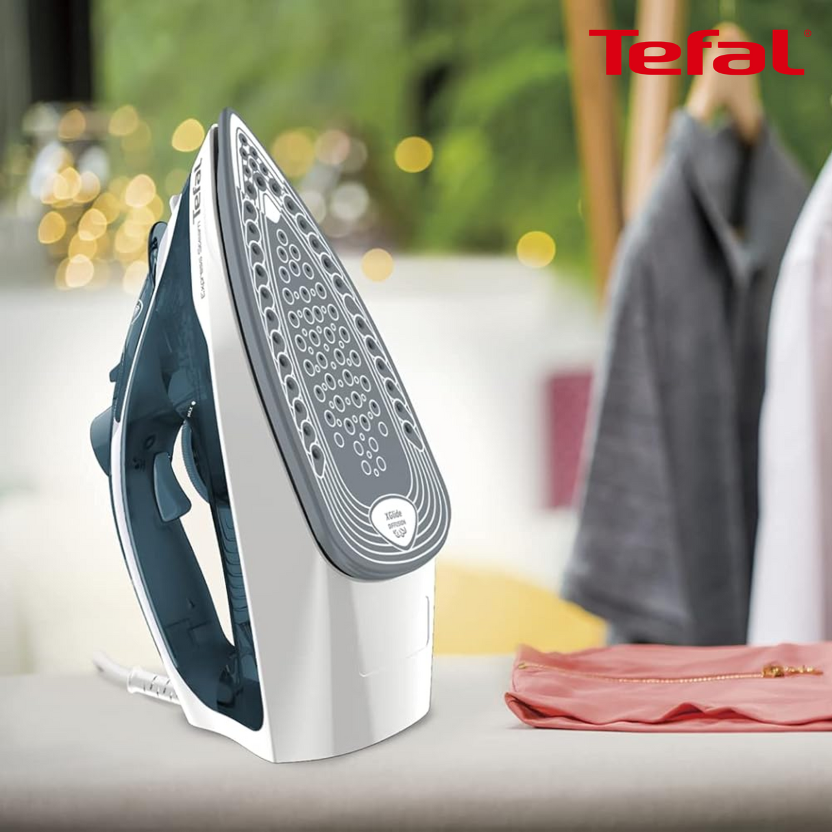 Tefal Steam Iron fv2831M0 - 2400 Watt