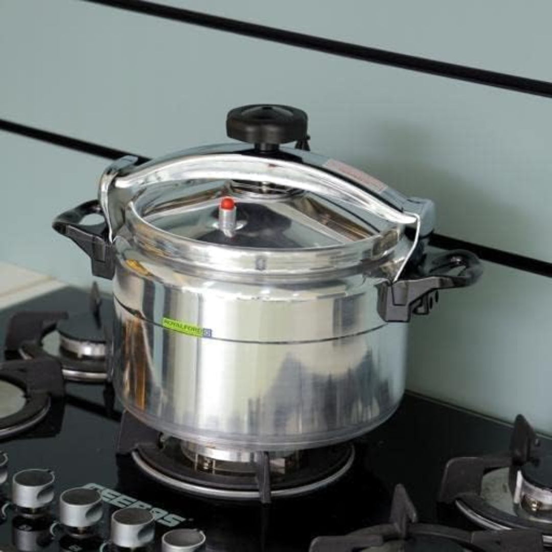 Royalford 9.0 L Aluminum Pressure Cooker- RF11175