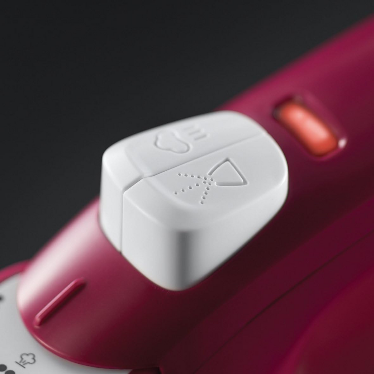 Russell Hobbs Steam Iron - 2400 Watt, 240 Ml